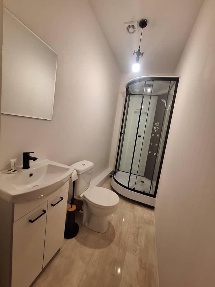 Villa Varzob Warszawa Zewnętrze zdjęcie